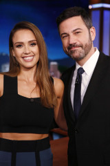 Jessica Alba at Jimmy Kimmel Live! in Los Angeles фото №946682