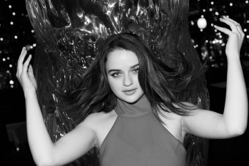 Joey King – The New Potato 2017 фото №959652