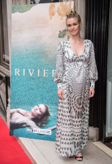 Julia Stiles – Riviera Launch Event in London, UK фото №975079