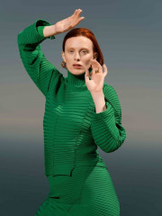 Karen Elson for JNBY FW 22 Campaign by Synchrodogs фото №1395243