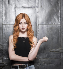 Katherine McNamara фото №1002185