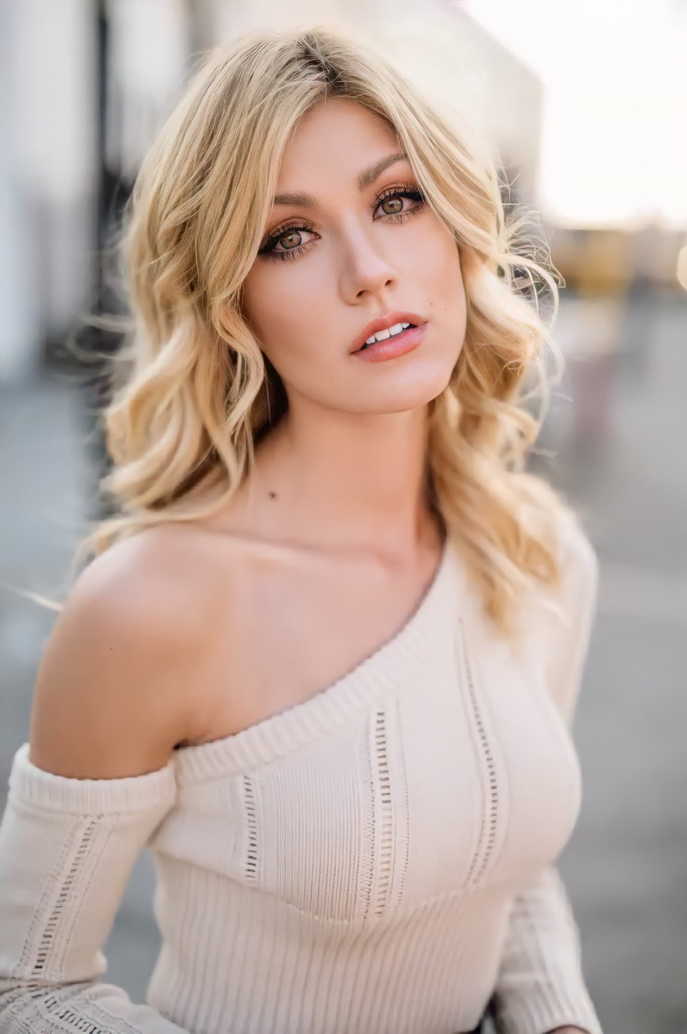 Кэтрин Макнамара (Katherine McNamara)