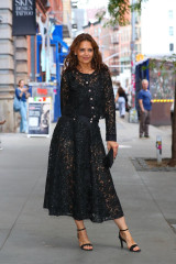 Katie Holmes – Out in New York фото №1397158