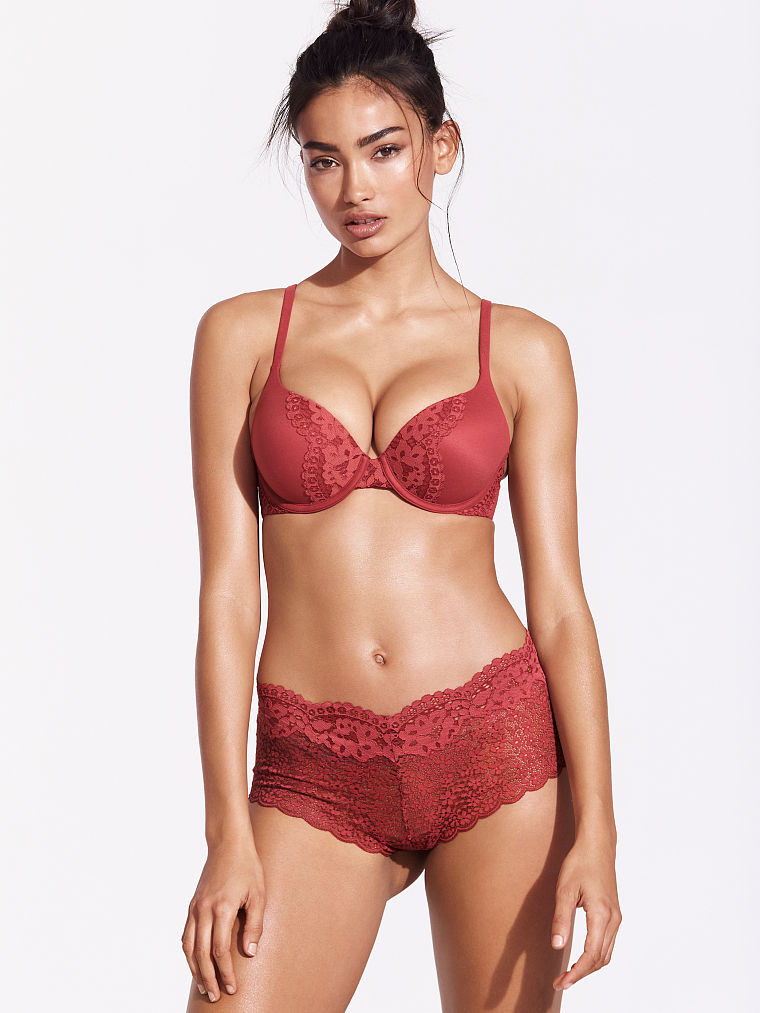 Келли Гейл (Kelly Gale)