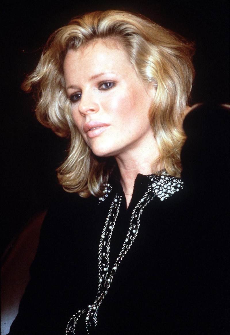 Ким Бэсинджер (Kim Basinger)