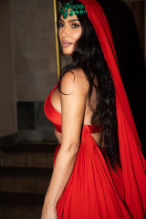 Kim Kardashian – at Anant Ambani’s Wedding in Mumbai фото №1398954