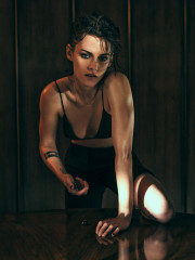 Kristen Stewart – for Net-a-porter, May 2024 фото №1394700