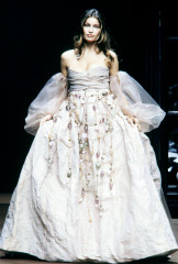 Laetitia Casta for Jean-Louis Scherrer Haute Couture SS 1999 фото №1393509