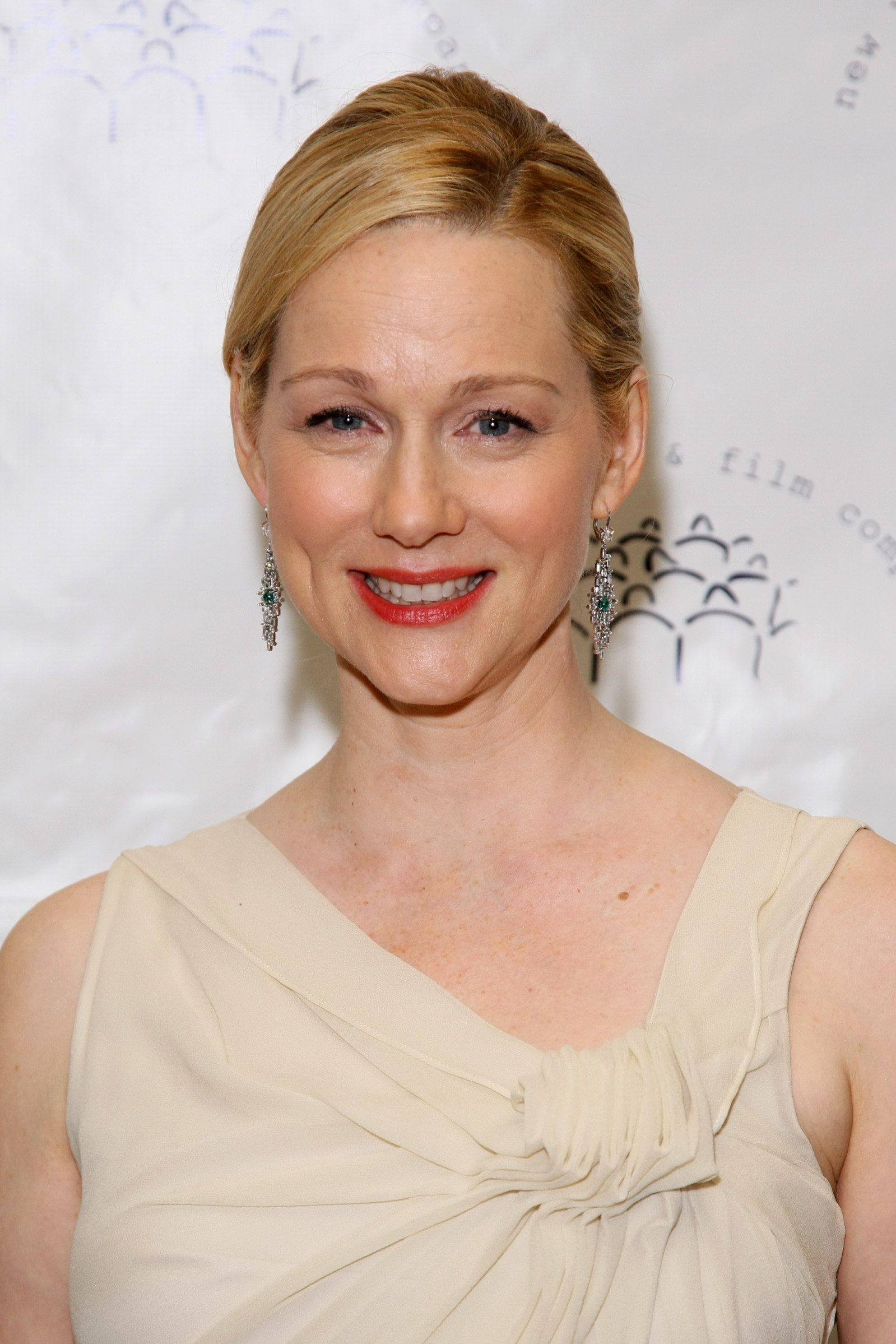 Лаура Линней (Laura Linney)