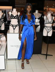 Leomie Anderson – Victoria’s Secret Debut of the New Fall Collection in LA фото №1212003