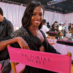 Leomie Anderson – Victoria’s Secret Fashion Show Backstage 2018 фото №1213495