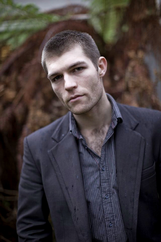 Лиам Макинтайр (Liam McIntyre)