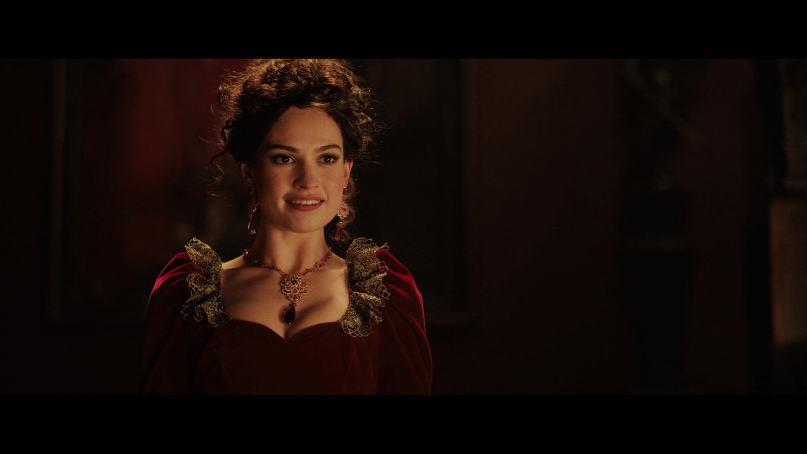 Лили Джеймс (Lily James)