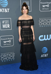 Linda Cardellini – 2019 Critics’ Choice Awards фото №1135371