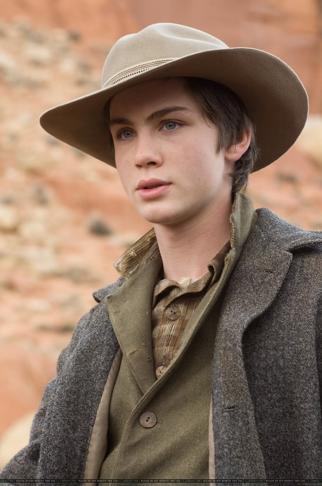 Логан Лерман (Logan Lerman)