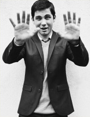 Logan Lerman фото №582348