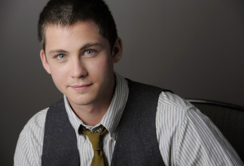 Logan Lerman фото №566826