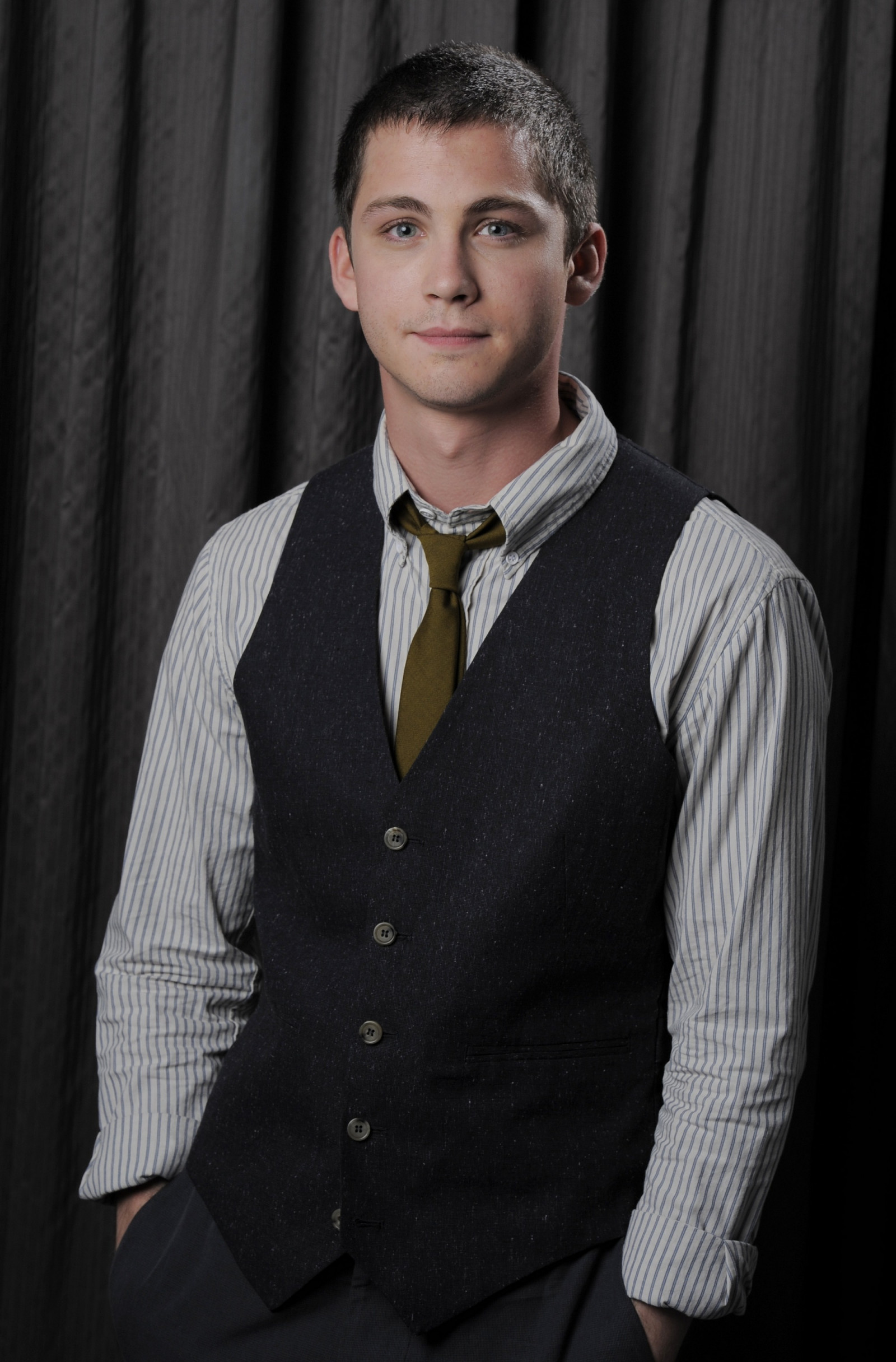 Логан Лерман (Logan Lerman)