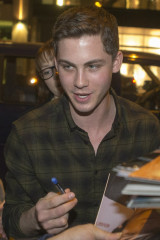 Logan Lerman фото №711032