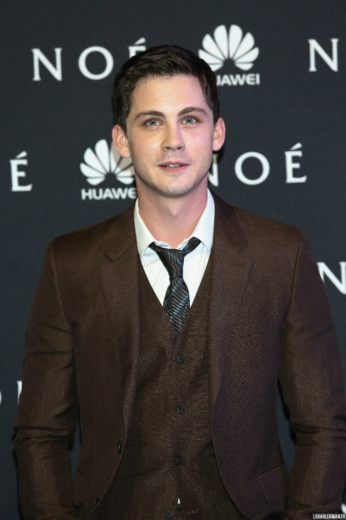 Логан Лерман (Logan Lerman)