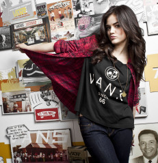 Lucy Hale фото