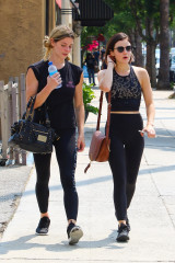 Ashley Greene&lucy Hale- in LA фото №1090328