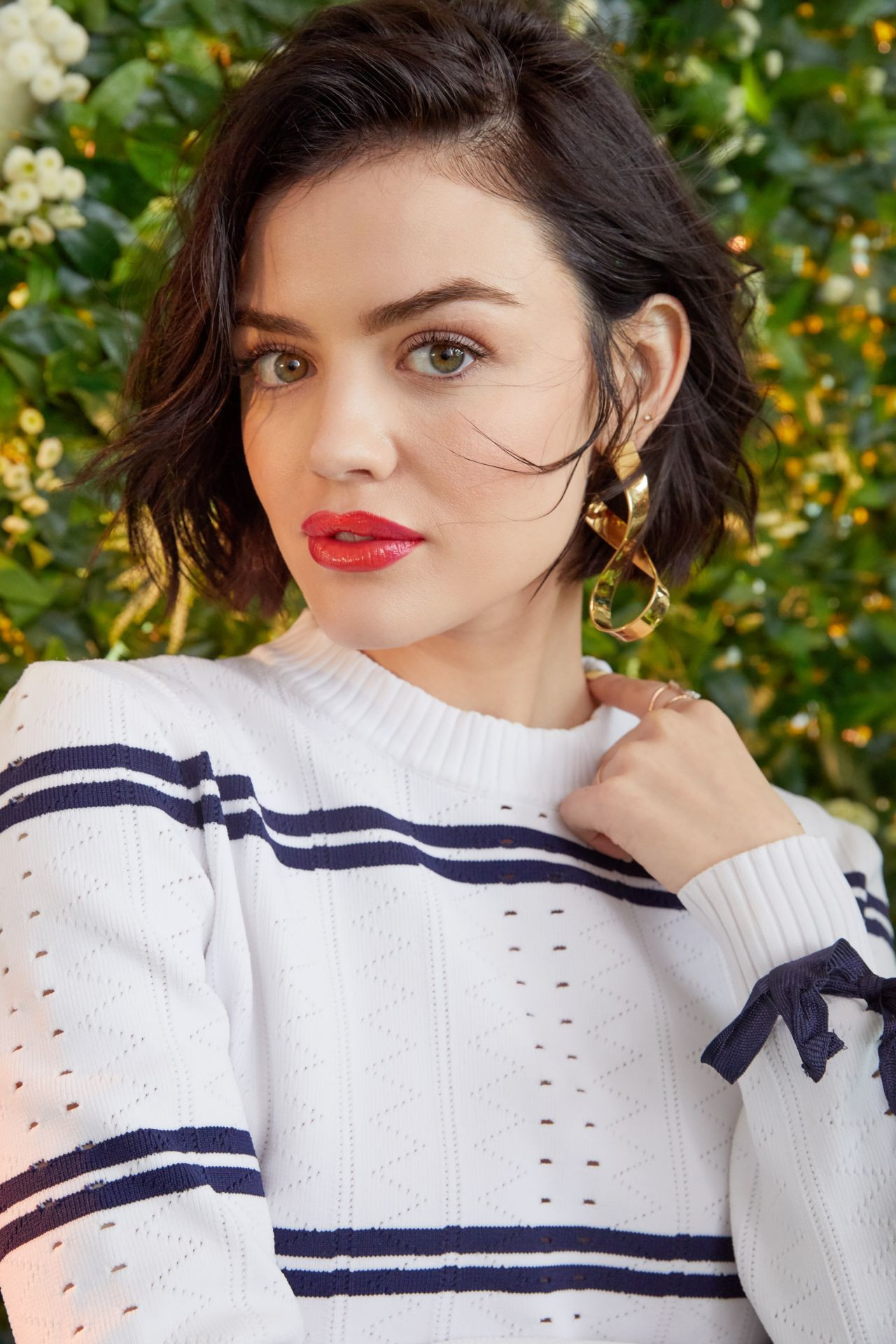 Люси Хейл - Lucy Hale фото №959520 - Lucy Hale – Bustle Photoshoot