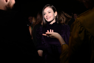 Mackenzie Foy – 2018 CFDA Vogue Fashion Fund Awards фото №1114523