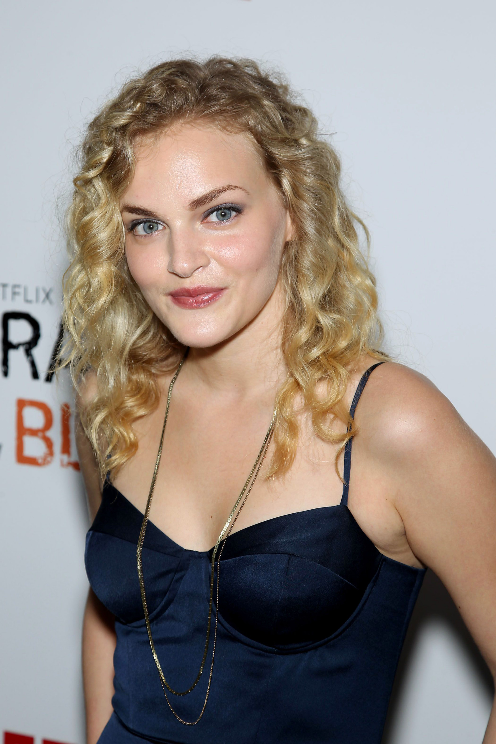 Мадлен Брюэр (Madeline Brewer)