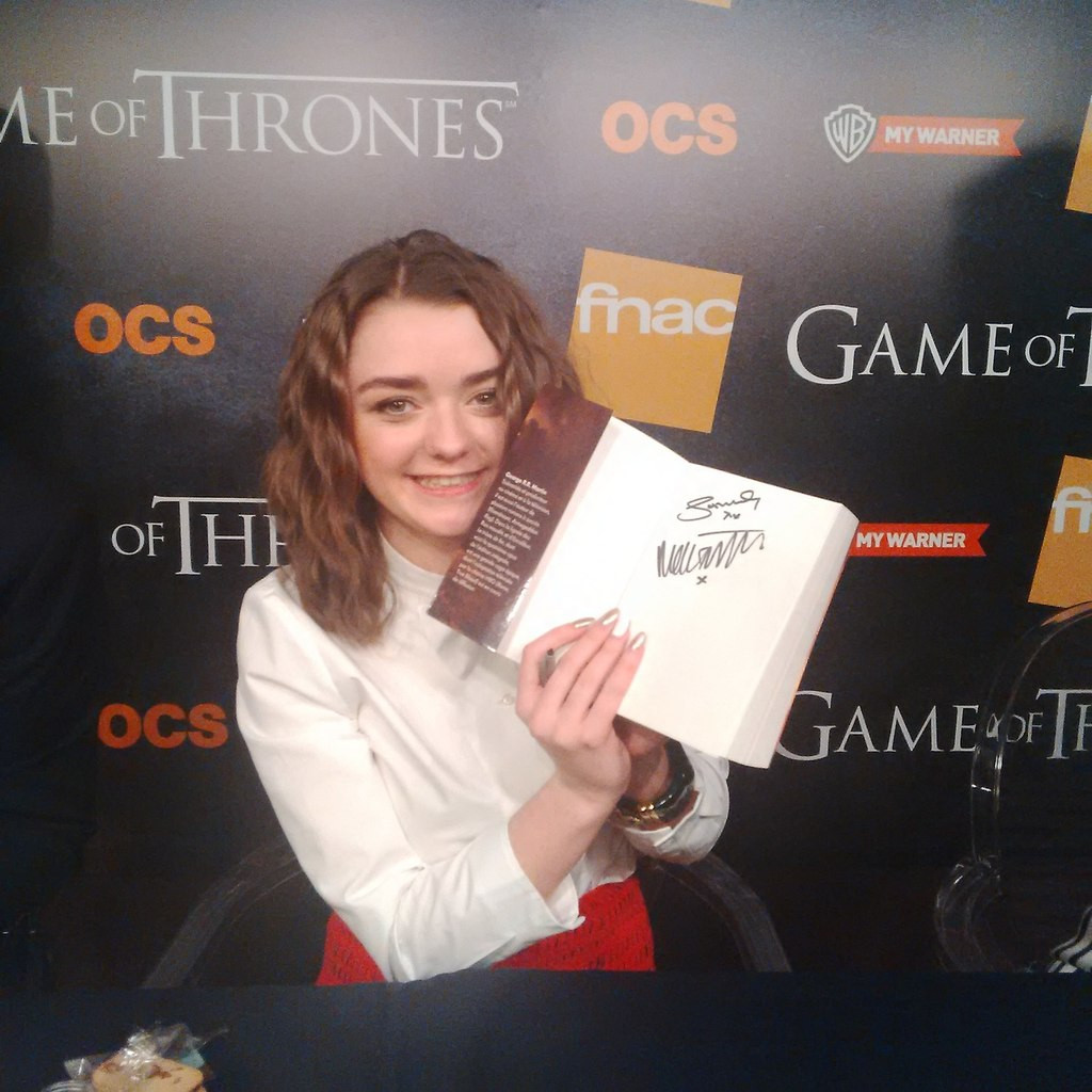 Мэйси Уильямс (Maisie Williams)