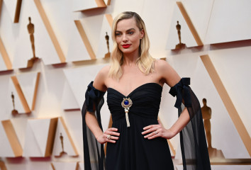 Margot Robbie - 92nd Annual Academy Awards in LA 02/09/2020 фото №1267433