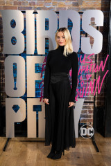 Margot Robbie at Birds of Prey Photocall on 28 January 2020  фото №1267110