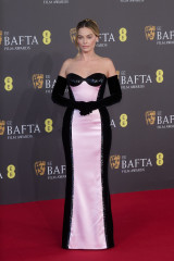 Margot Robbie - 77th EE BAFTA Film Awards in London 02/18/2024 фото №1388784