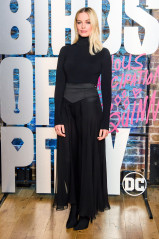 Margot Robbie at Birds of Prey Photocall on 28 January 2020  фото №1267113