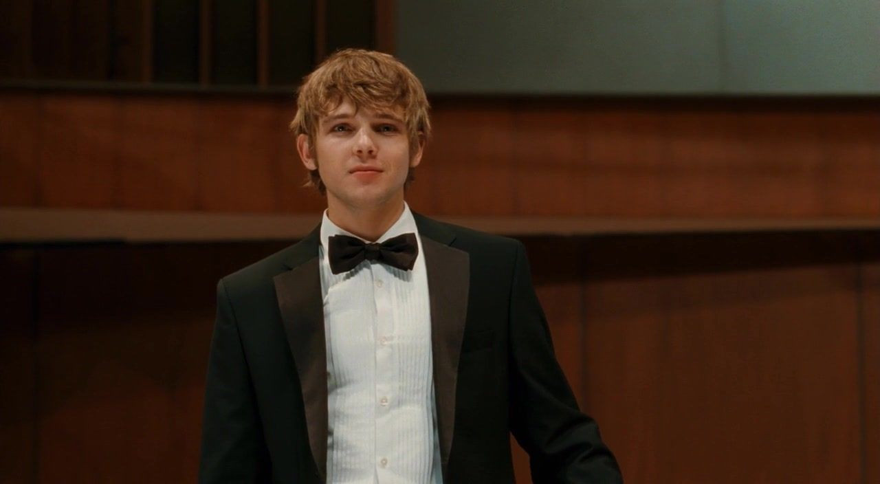 Макс Тириот (Max Thieriot)