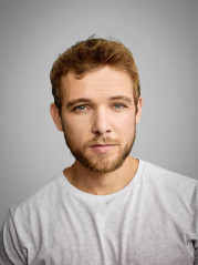 Max Thieriot by Matthias Clamer for Entertainment Weekly 07/22/2016 фото №1282358