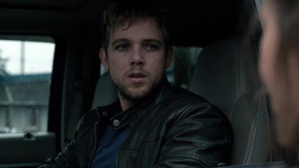 Max Thieriot - Bates Motel (2015) 3x05 'The Deal' фото №1283365