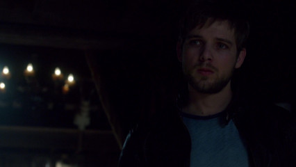 Max Thieriot - Bates Motel (2015) 3x07 'The Last Supper' фото №1296857