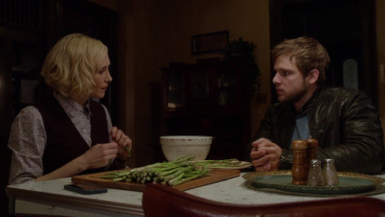 Max Thieriot - Bates Motel (2015) 3x07 'The Last Supper' фото №1296856