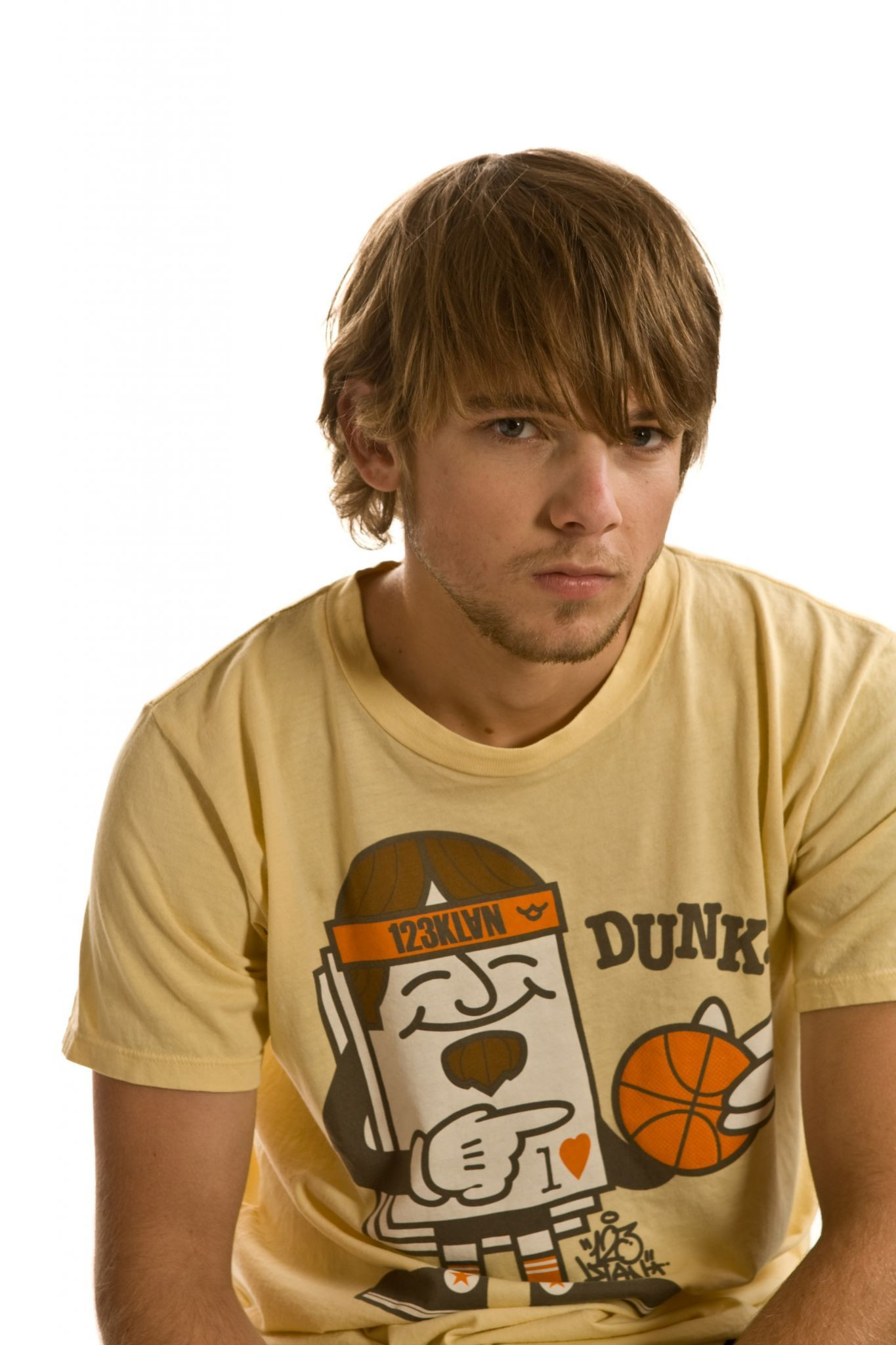 Макс Тириот (Max Thieriot)