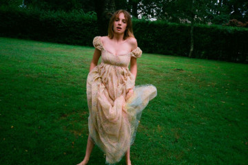 Maya Hawke – Zac Posen Spring/Summer Collection 2019 (more photos) фото №1195549