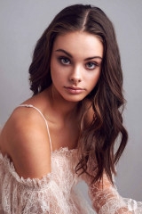 Meika Woollard фото №1097504