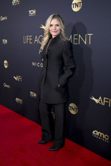 Michelle Pfeiffer – AFI Life Achievement Award Honoring Nicole Kidman 2024 фото №1394196