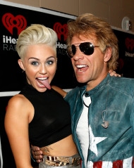 Miley Cyrus фото №562466