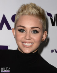 Miley Cyrus фото №594305