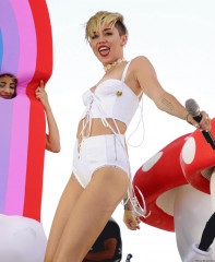 Miley Cyrus фото №667783