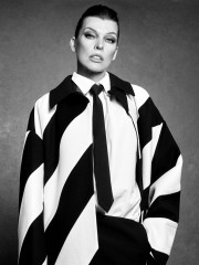 Milla Jovovich for Vanity Fair Italy, October 2023 фото №1377810