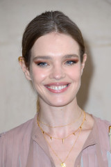 Natalia Vodianova - Christian Dior Fashion Show in Paris фото №1175936