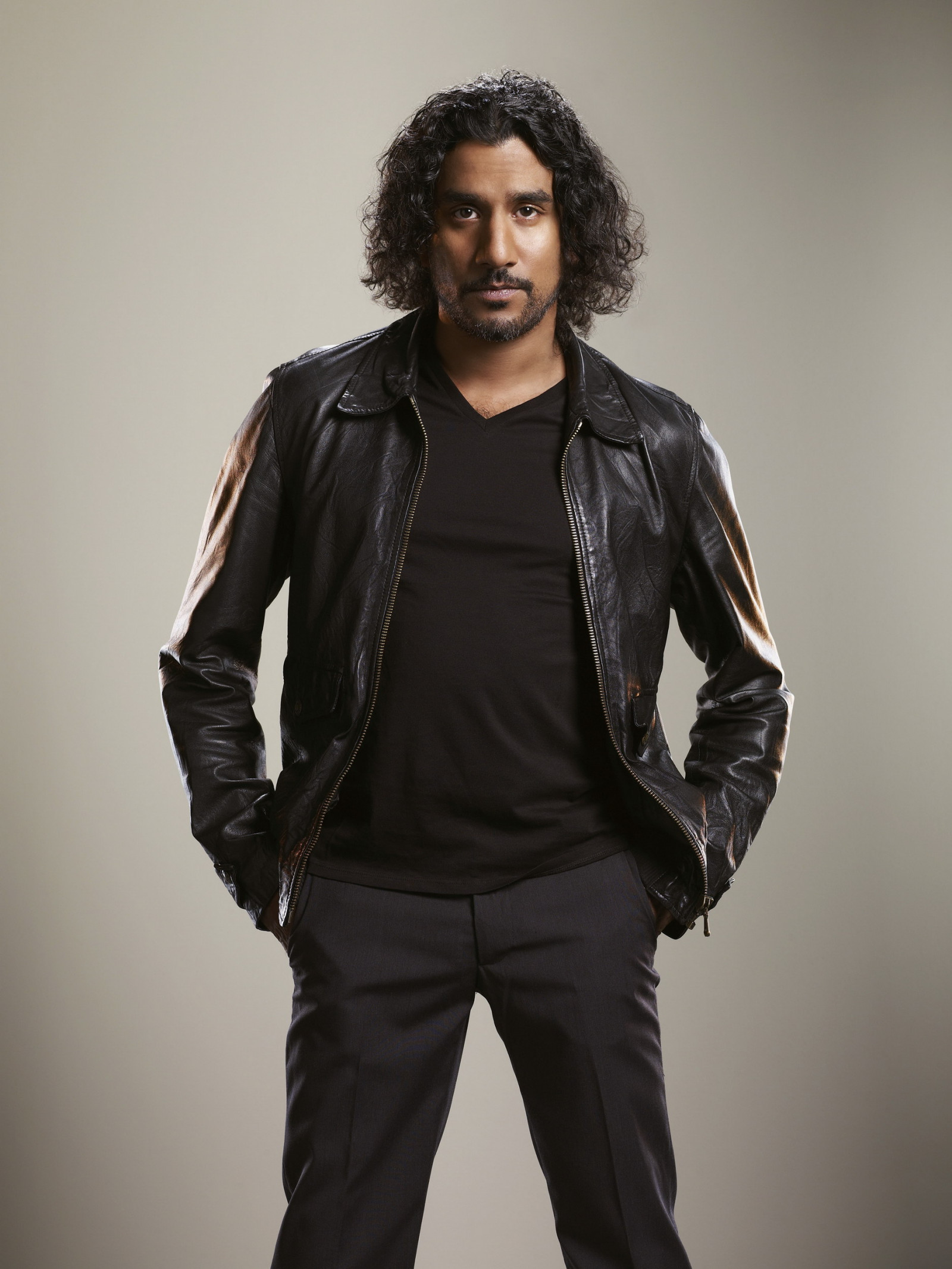 Навин Энрюс (Naveen Andrews)