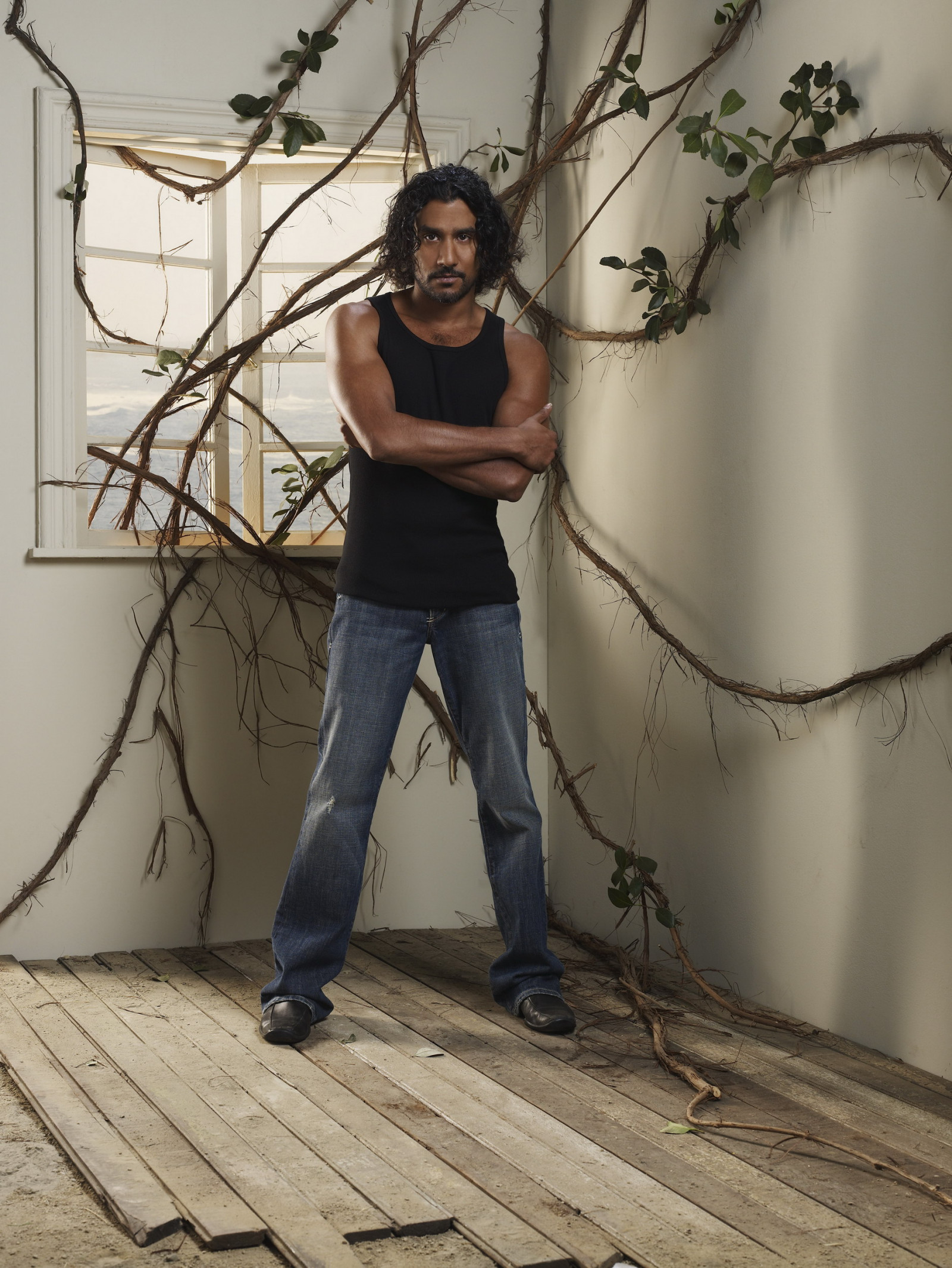 Навин Энрюс (Naveen Andrews)